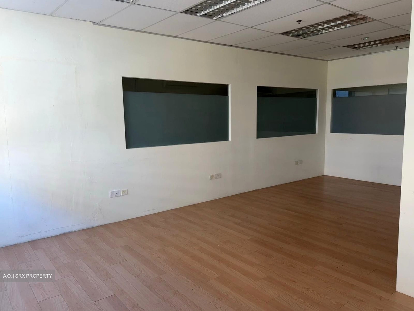 Tradehub 21 (D22), Office #531413951